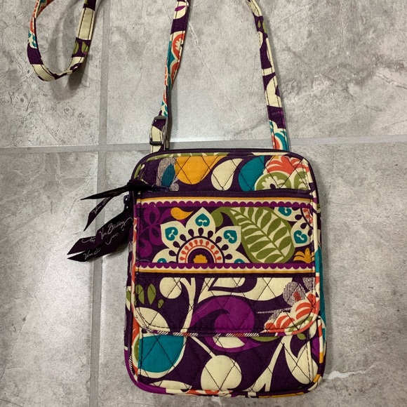 Vera Bradley crossbody - Picture 11 of 13